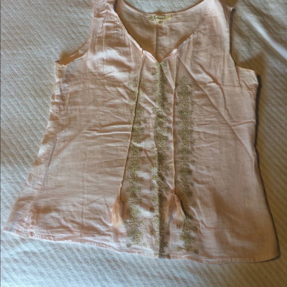 Women’s Pink sleeveless summer top